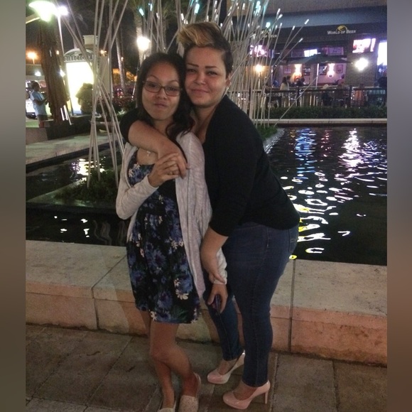 Meet your posher - Picture 3 of 8